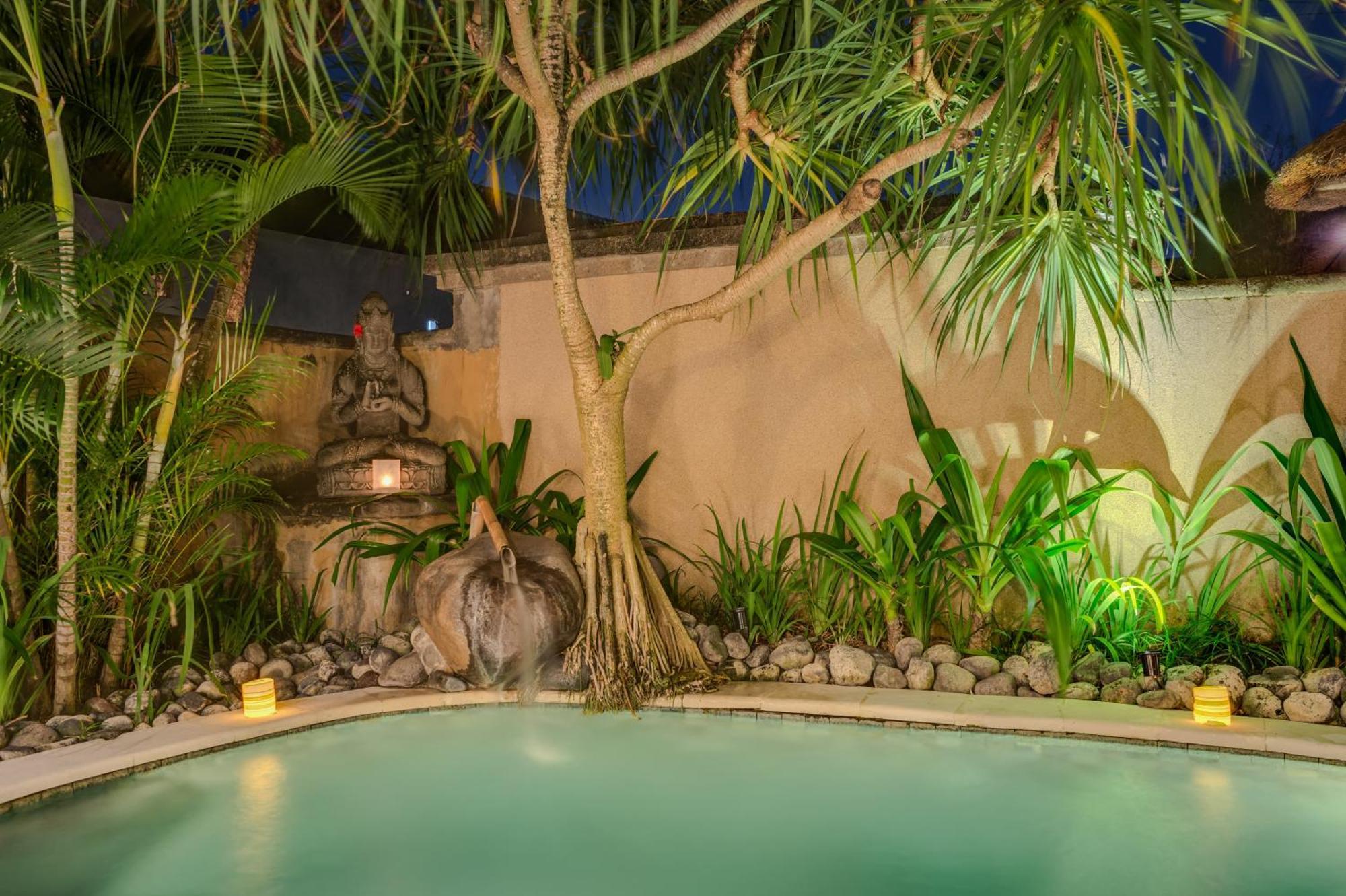 Villa Tirta Naga Bali Seminyak  Luaran gambar