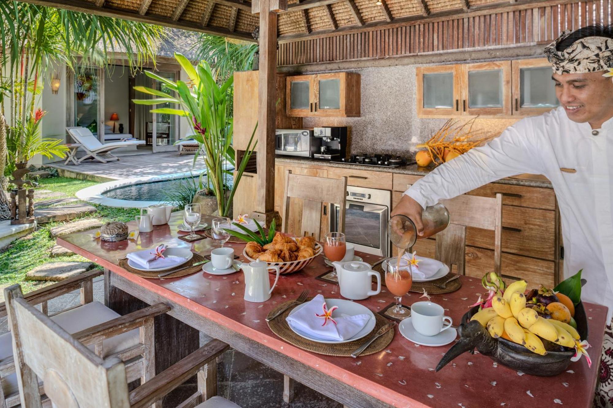 Villa Tirta Naga Bali Seminyak  Luaran gambar