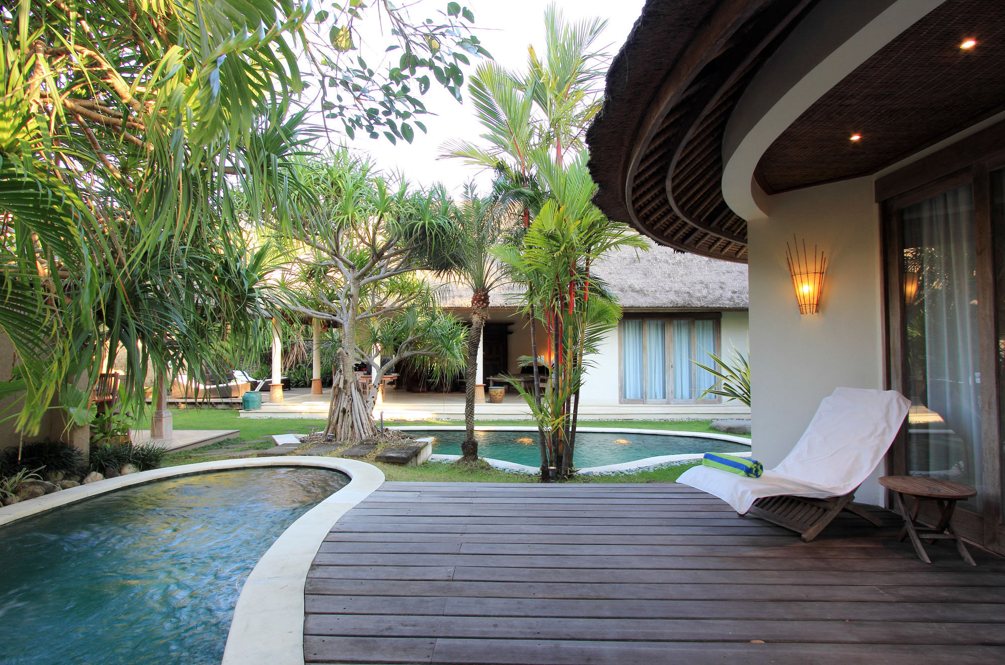 Villa Tirta Naga Bali Seminyak  Luaran gambar