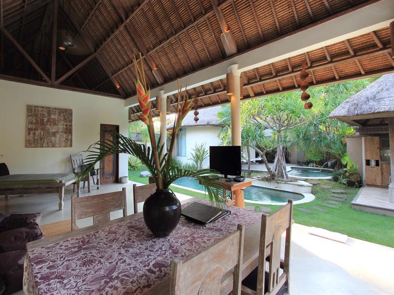 Villa Tirta Naga Bali Seminyak  Luaran gambar